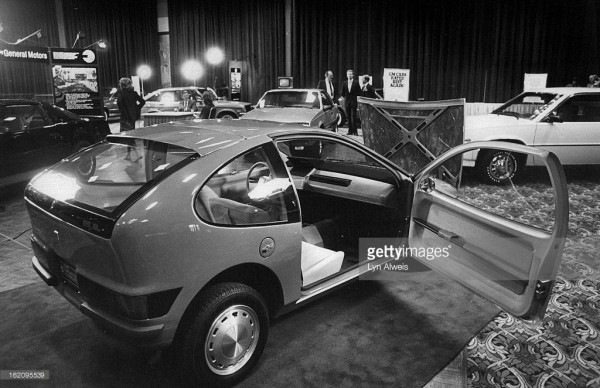 General Motors Corp new experimental car by GM at the Regency hotel GM's TPC.jpg