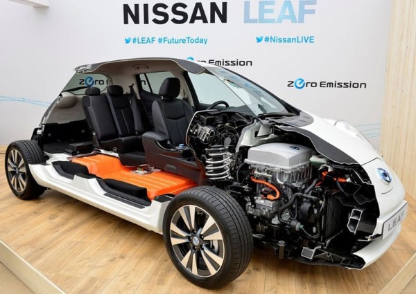 Nissan-Leaf-2016-4-min.jpg