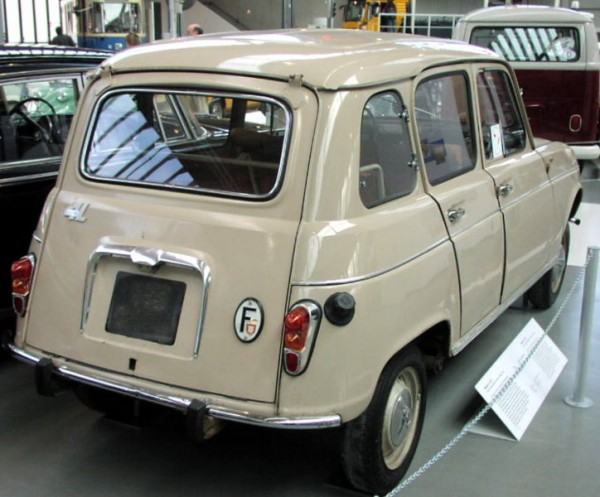 724px-MHV_Renault_4L_1962_02.jpg