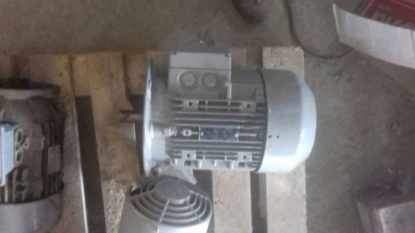 629387758_1_644x461_elektrodvigatel-flyantsevyy-siemens-46-kvt-elektrodvigun-mukachevo_rev002.jpg