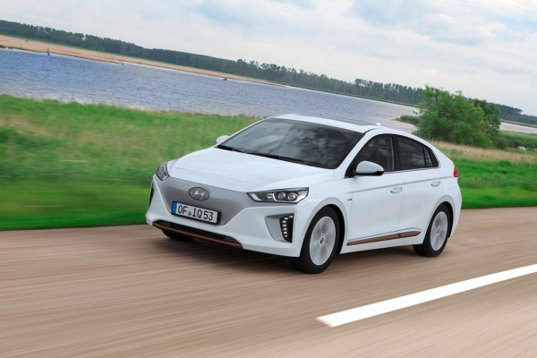 Hyundai-Ioniq-Electric.jpg