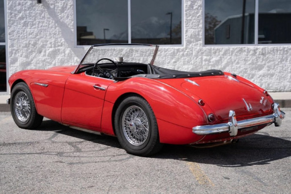 1961-Austin-Healey-3000-Mk1-BT7-rear-3_4-1024x683.jpeg